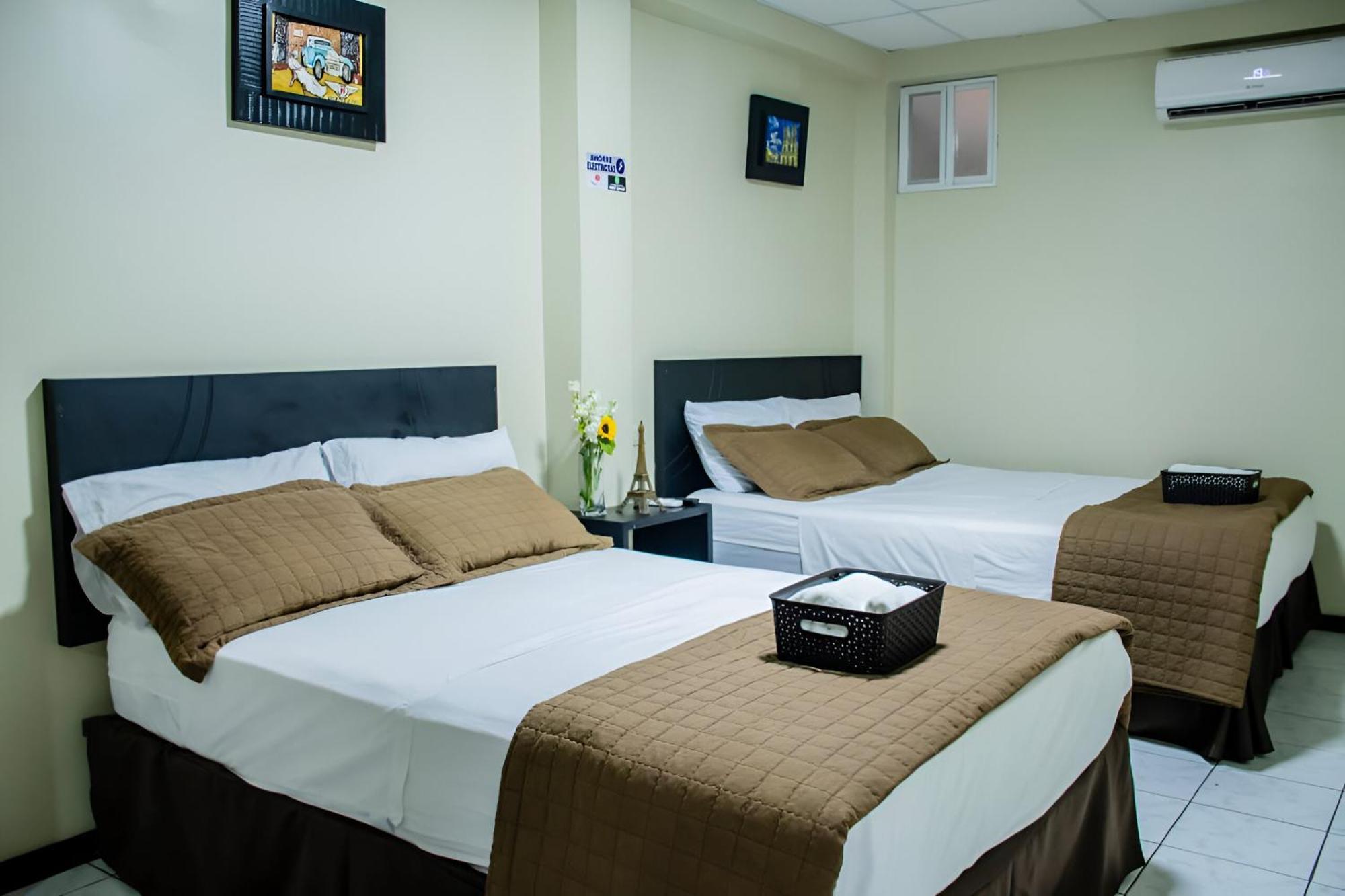 Hotel Paris Мачала Экстерьер фото